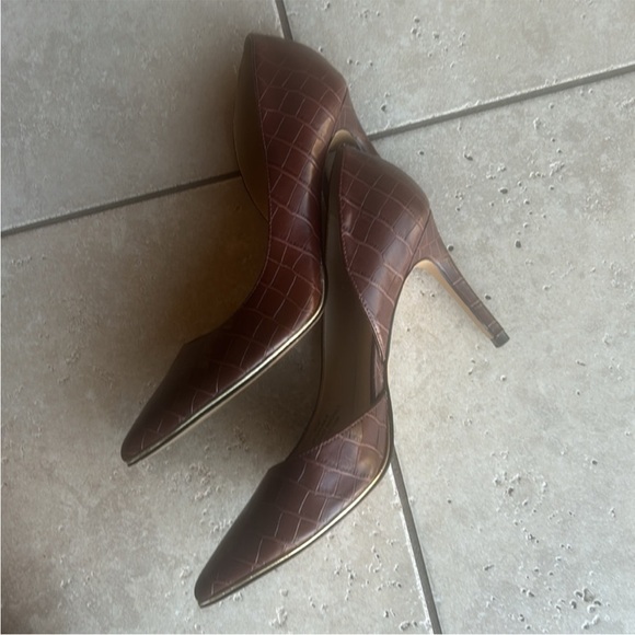 Marc Fisher Brown Crocodile Heels/ Pumps - Picture 5 of 5